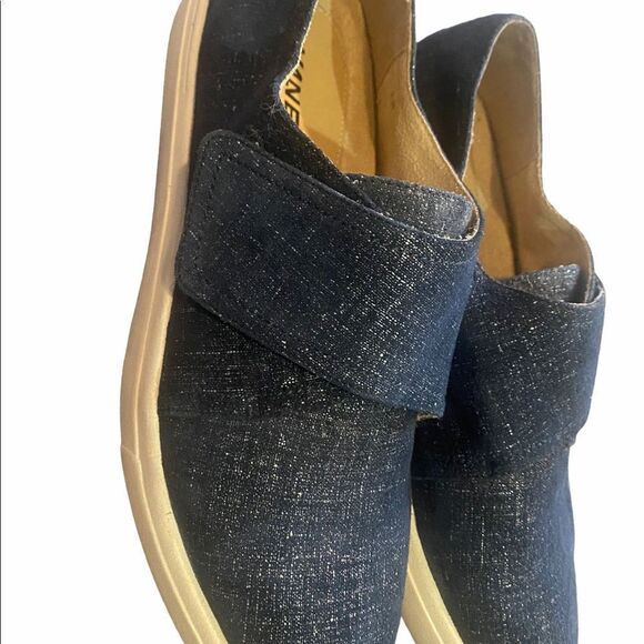 Vaneli Sport Women’s Slip On Sneakers Blue Shoe Hook & Loop Closure Size 7 N - Picture 7 of 16